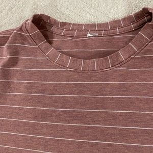 Lululemon women size small Love Curved-Hem Crewneck T-Shirt